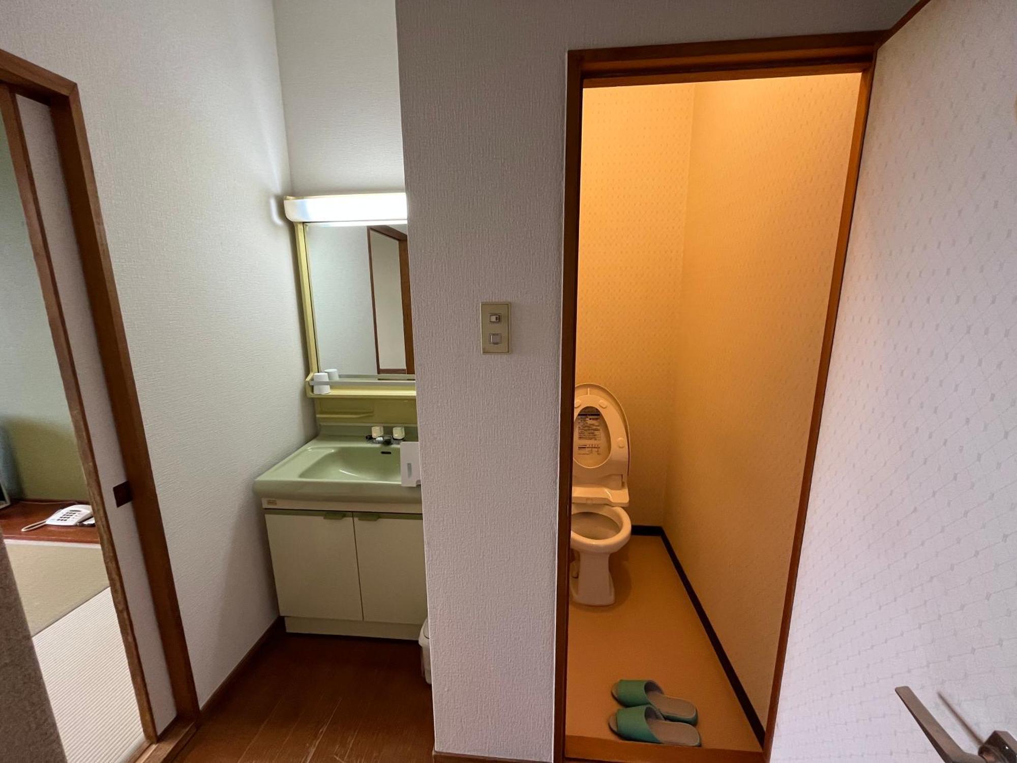 Marukoma Onsen Ryokan Chitose  Exterior foto